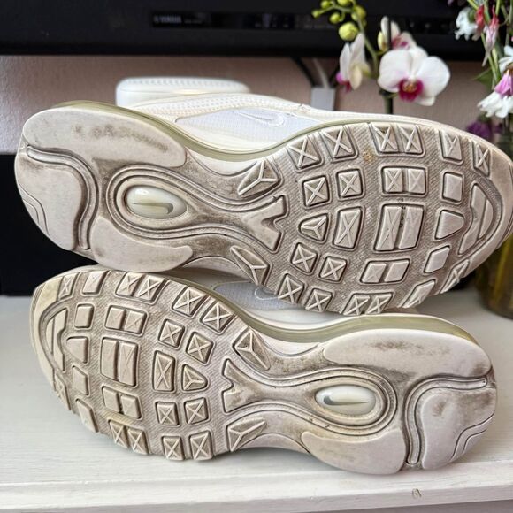 Nike air max 97 sneakers triple white Shoes size men’s big kids 6Y women’s 7.5 - Picture 3 of 6